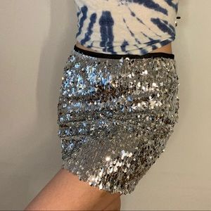 Silence & Noise Silver Sequin High-waist mini